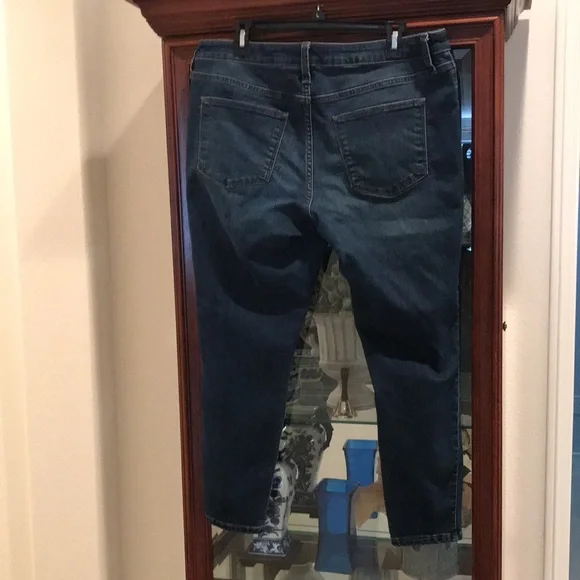 Like new Universal thread jeans 👖 Mid rise size 14 - Picture 3 of 9